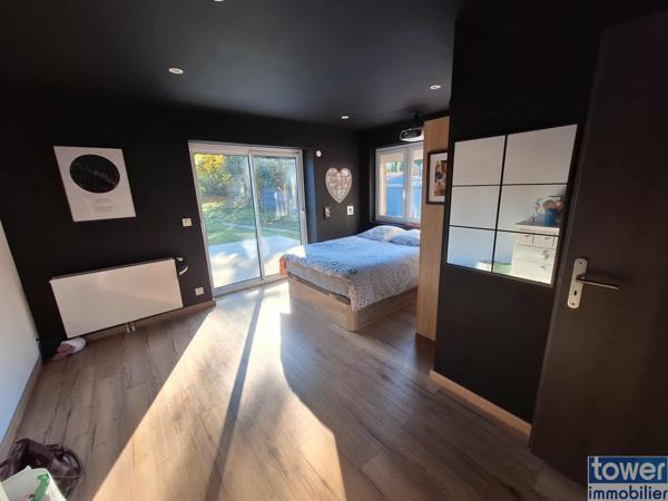 Maison
                                                                                                                                                                                                                                                                                                                        5 pièce(s)                                                                                                                                                                                                          3 chambre(s)                                                                                                                                                                                                          135  m²