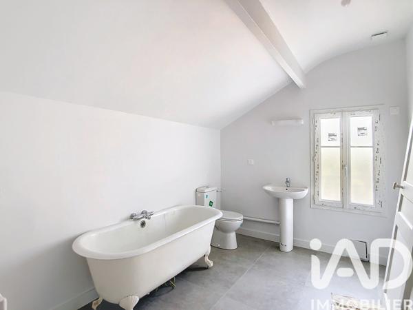 Location maison 6 pièces 135 m² Villeneuve-le-Roi