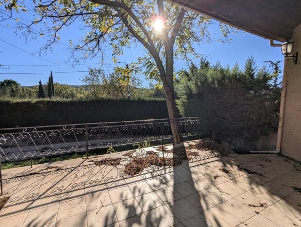 Villa plain pied à rénover entre Lourmarin et Cucuron