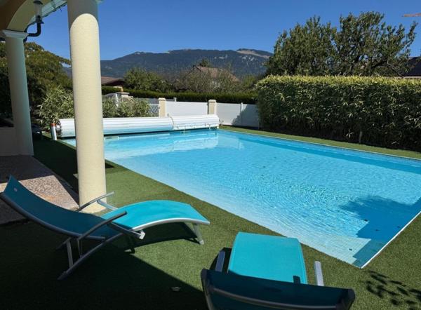 Maison à VALSERHONE, 01200 - 7 pièces 189m²