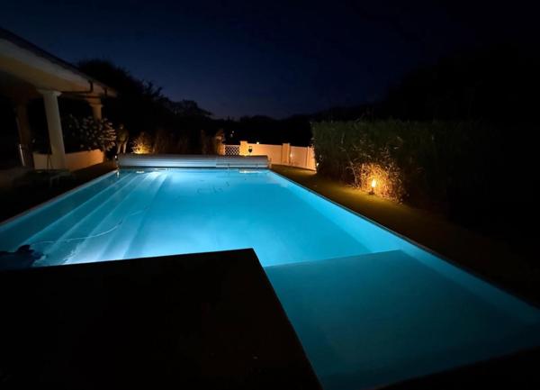 Maison à VALSERHONE, 01200 - 7 pièces 189m²