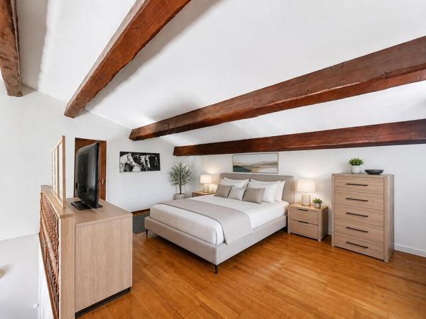 A vendre/ Maison de 144m² avec piscine.