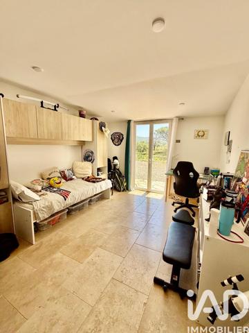 Maison à vendre 10 pièces 247 m² Vidauban