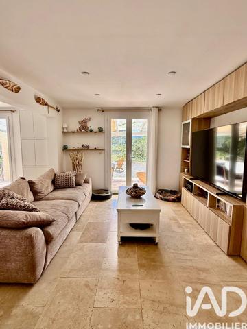 Maison à vendre 10 pièces 247 m² Vidauban