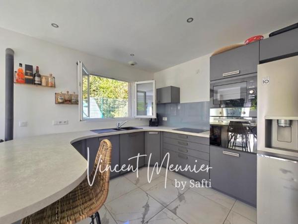 Maison 4 ch / Piscine / Garage / Centre Miribel