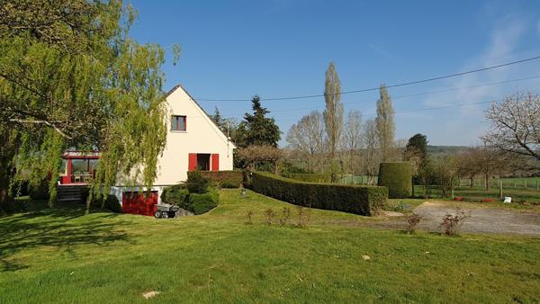 Pavillon sur sous-sol, campagne proche école et commerces
