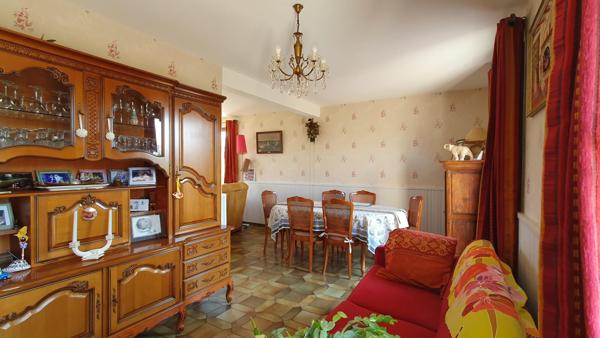 Pavillon sur sous-sol, campagne proche école et commerces