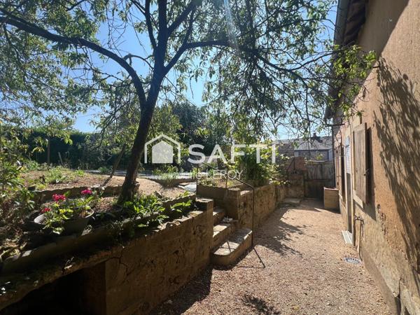 Maison de bourg - 84m2 / Secteur Coulans-sur-gée