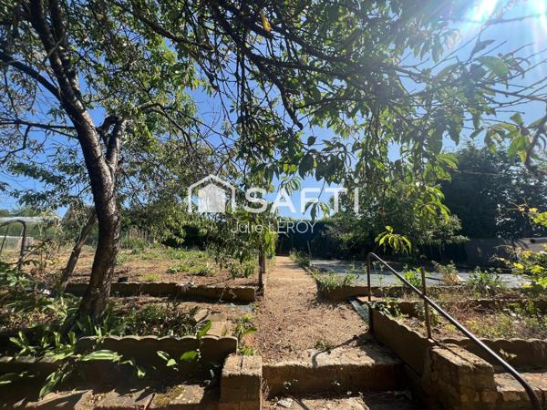 Maison de bourg - 84m2 / Secteur Coulans-sur-gée