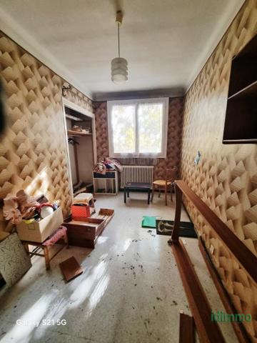 Affaire Draguignan maison de ville F7 composé de 2 F4 2 garages 2 celliers 280000€ crn2391 Draguignan (83300)