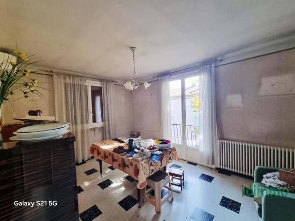 Affaire Draguignan maison de ville F7 composé de 2 F4 2 garages 2 celliers 280000€ crn2391 Draguignan (83300)