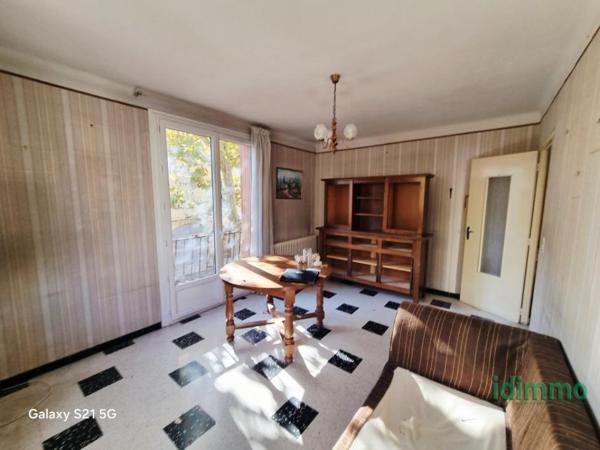 Affaire Draguignan maison de ville F7 composé de 2 F4 2 garages 2 celliers 280000€ crn2391 Draguignan (83300)