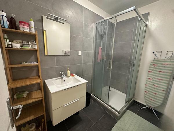 Appartement 5 pièces, 4 chambres avec TERRASSE en centre ville (91000) EVRY