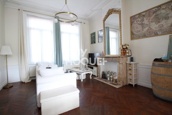 Élégante maison bourgeoise au cachet préservé – Boulevard prisé de Douai