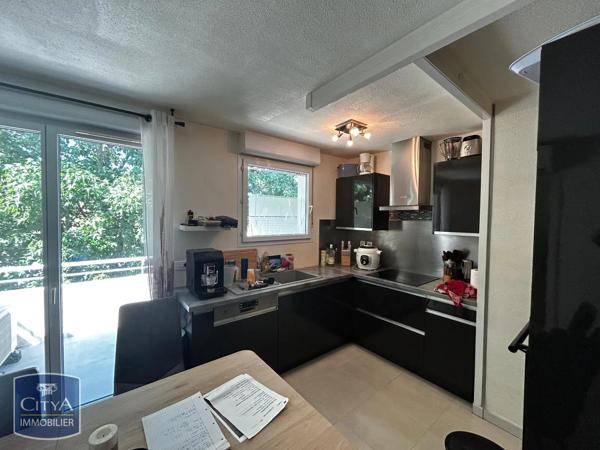 Appartement à louer 2 pièces 51.94m² Mont-de-Marsan (40000)