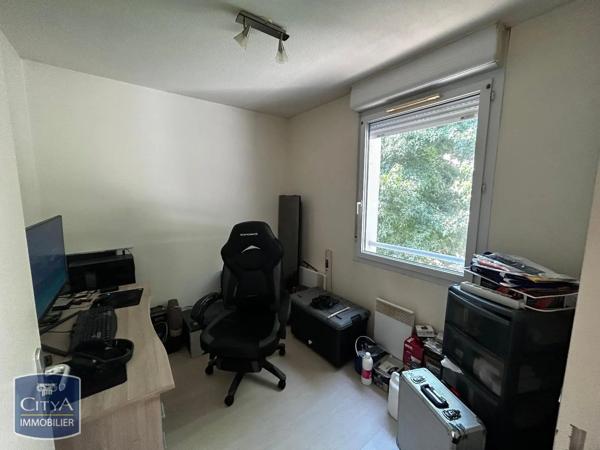 Appartement à louer 2 pièces 51.94m² Mont-de-Marsan (40000)