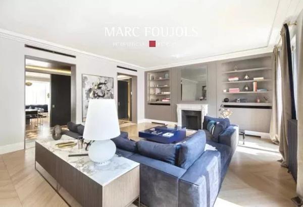 Paris 8 – Triangle d’Or – Appartement refait à neuf