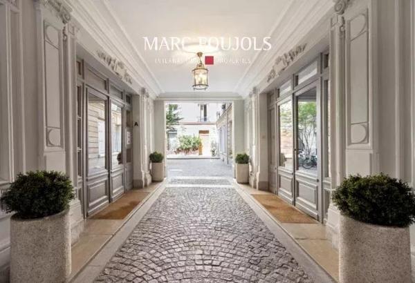 Paris 8 – Triangle d’Or – Appartement refait à neuf