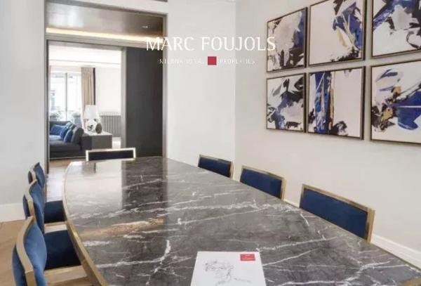 Paris 8 – Triangle d’Or – Appartement refait à neuf