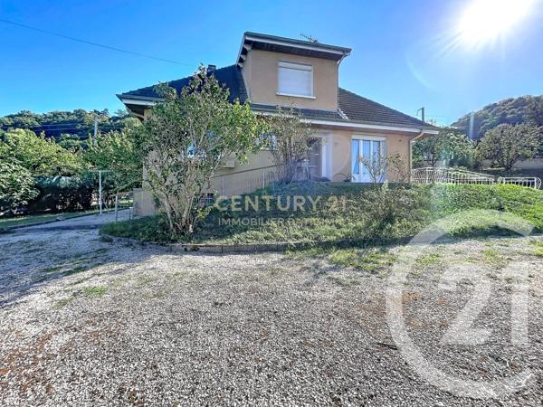 Maison à vendre  6 pièces - 161,43 m 2   BOURGOIN JALLIEU  - 38