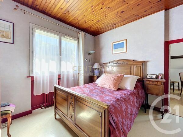 Maison à vendre  6 pièces - 161,43 m 2   BOURGOIN JALLIEU  - 38