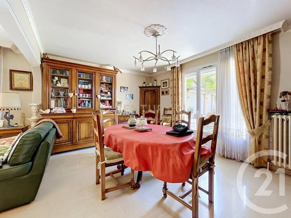 Maison à vendre  6 pièces - 161,43 m 2   BOURGOIN JALLIEU  - 38