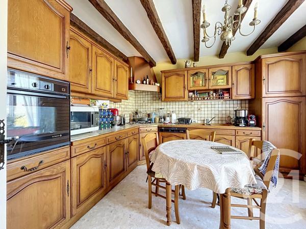 Maison à vendre  6 pièces - 161,43 m 2   BOURGOIN JALLIEU  - 38