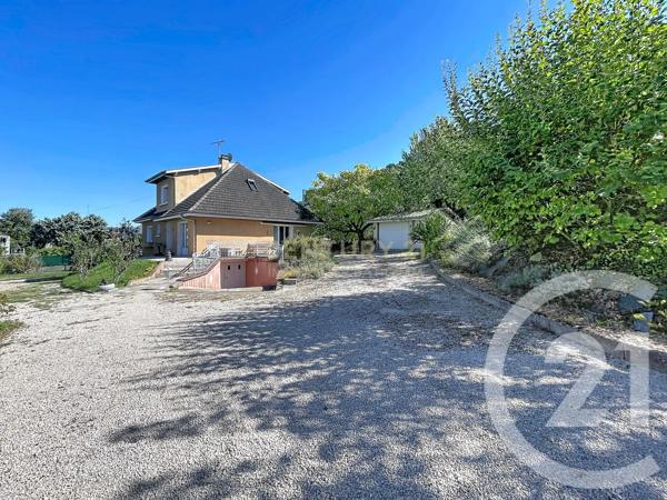 Maison à vendre  6 pièces - 161,43 m 2   BOURGOIN JALLIEU  - 38