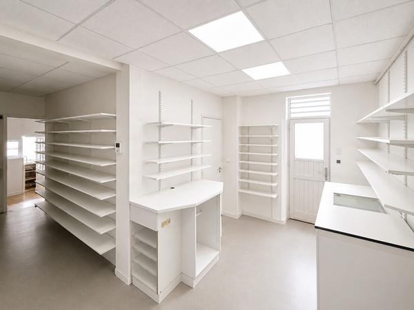 Centre ville de Laval Local commercial 130 M² , Laval Centre ville de Laval Local commercial 130 M² , Laval