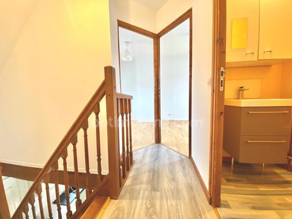 Ensemble de deux agréables maisons à vendre - 10 minutes d'Honfleur - Ambiance campagne au coeur d'un village -