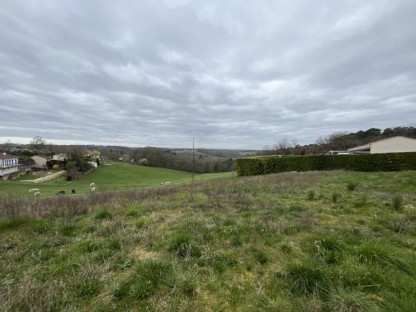 Terrain à vendre |  Atur |  2048 m²