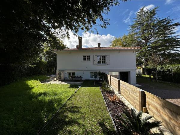 Maison à vendre |  La Tremblade |  7 pièces | 212 m²