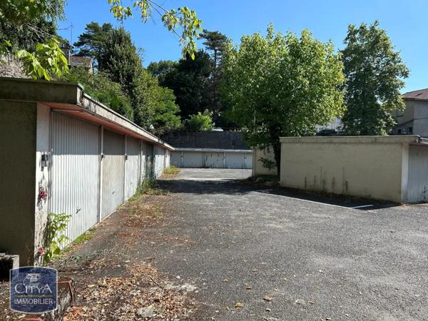 Location parking 15m²