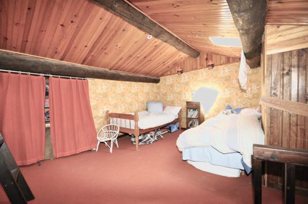 Dpt Alpes de Haute Provence (04), à vendre Proche ANNOT Maison de village en pierres 3 pièces, 60m², Cave et Terrasse.