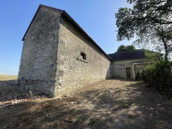 Maison en pierre à rénover entièrement