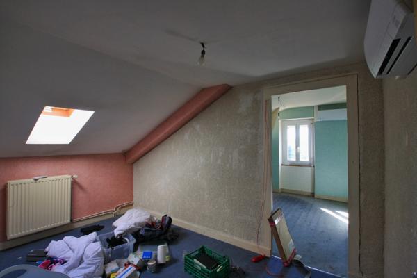 Maison dans un hameau calme, 4 chambres sur un terrain de 246 m².