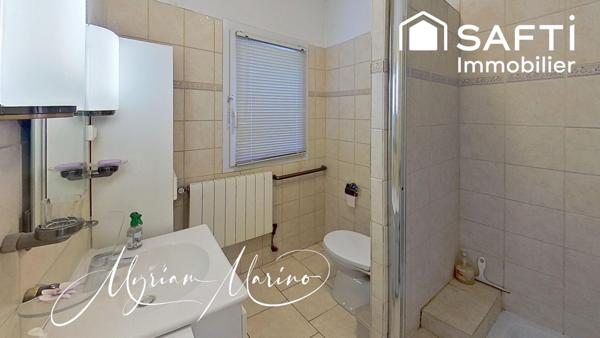 À VENDRE AUX ISSAMBRES – MAISON VUE MER PANORAMIQUE, PISCINE, 50 M DE LA PLAGE