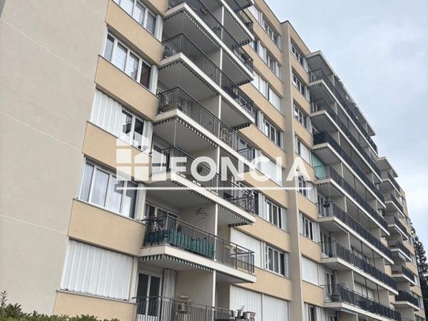 Location Appartement 6 pièces 110.89 m² - 15 RUE DE BOYER Lyon 69005