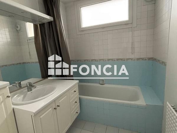 Location Appartement 6 pièces 110.89 m² - 15 RUE DE BOYER Lyon 69005