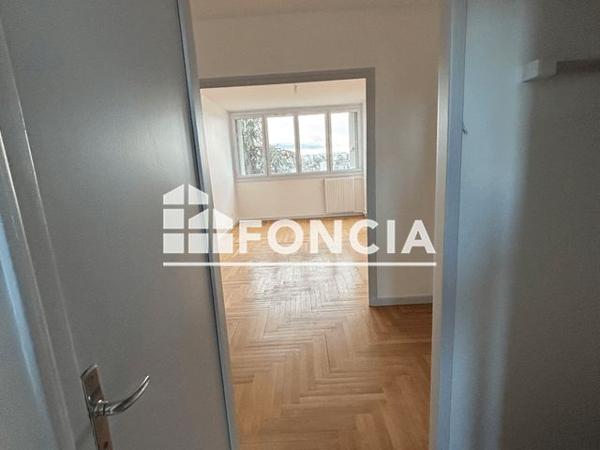 Location Appartement 6 pièces 110.89 m² - 15 RUE DE BOYER Lyon 69005
