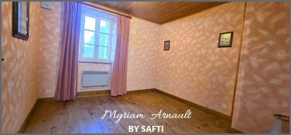 Maison d'habitation, grange, dépendances et atelier de 420 m², puits, cave