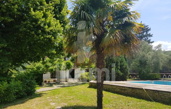 Magnifique Propriété des Années 30 à Brison-Saint-Innocent