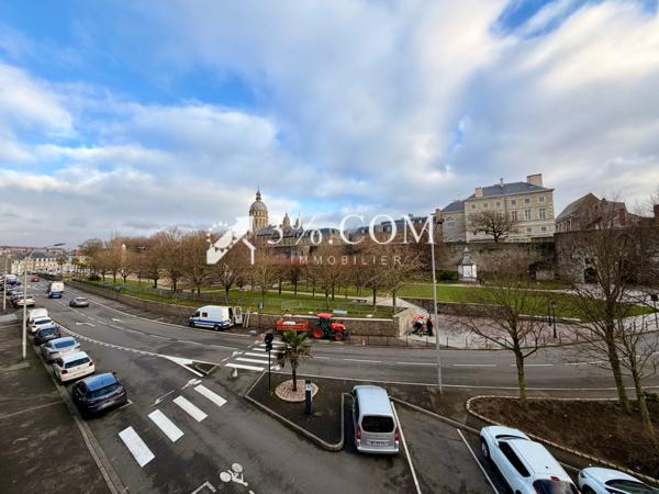 Appartement 5 pièce(s) 2 chambre(s) 92 m²