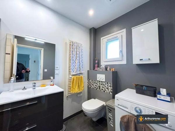 Vente                                                      Villa
                        
                     4 pièces                      126 m2                     à Cagnes-sur-Mer