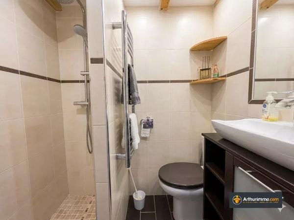 Vente                                                      Villa
                        
                     4 pièces                      126 m2                     à Cagnes-sur-Mer