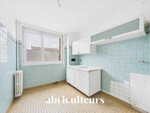 Excellent potentiel pour ce 3 pièces plein sud en vente à Montreuil (93100)