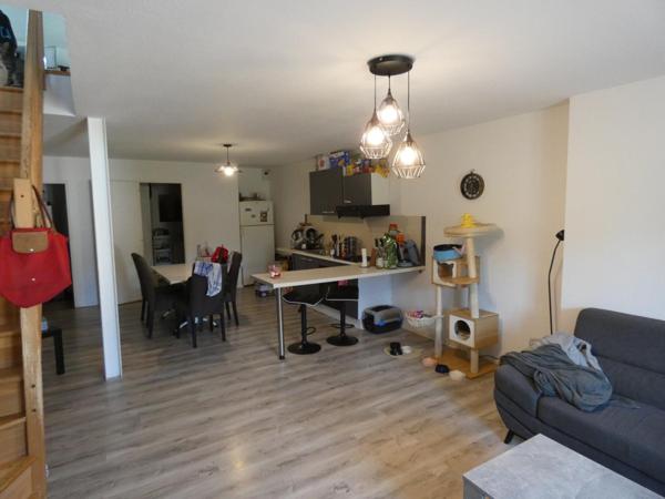Immeuble , 400 m² ,6 appartements.