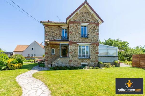 Vente Maison 6 pièces 103 m2 à Saint-Fargeau-Ponthierry