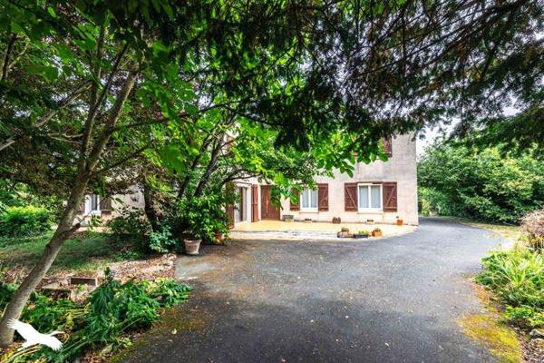 Maison à vendre 472 500 € Salles-sur-Mer 6 p 195 m² DPE D