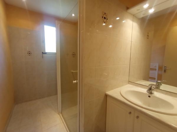 Maison à vendre |  Bassillac |  4 pièces | 80 m²